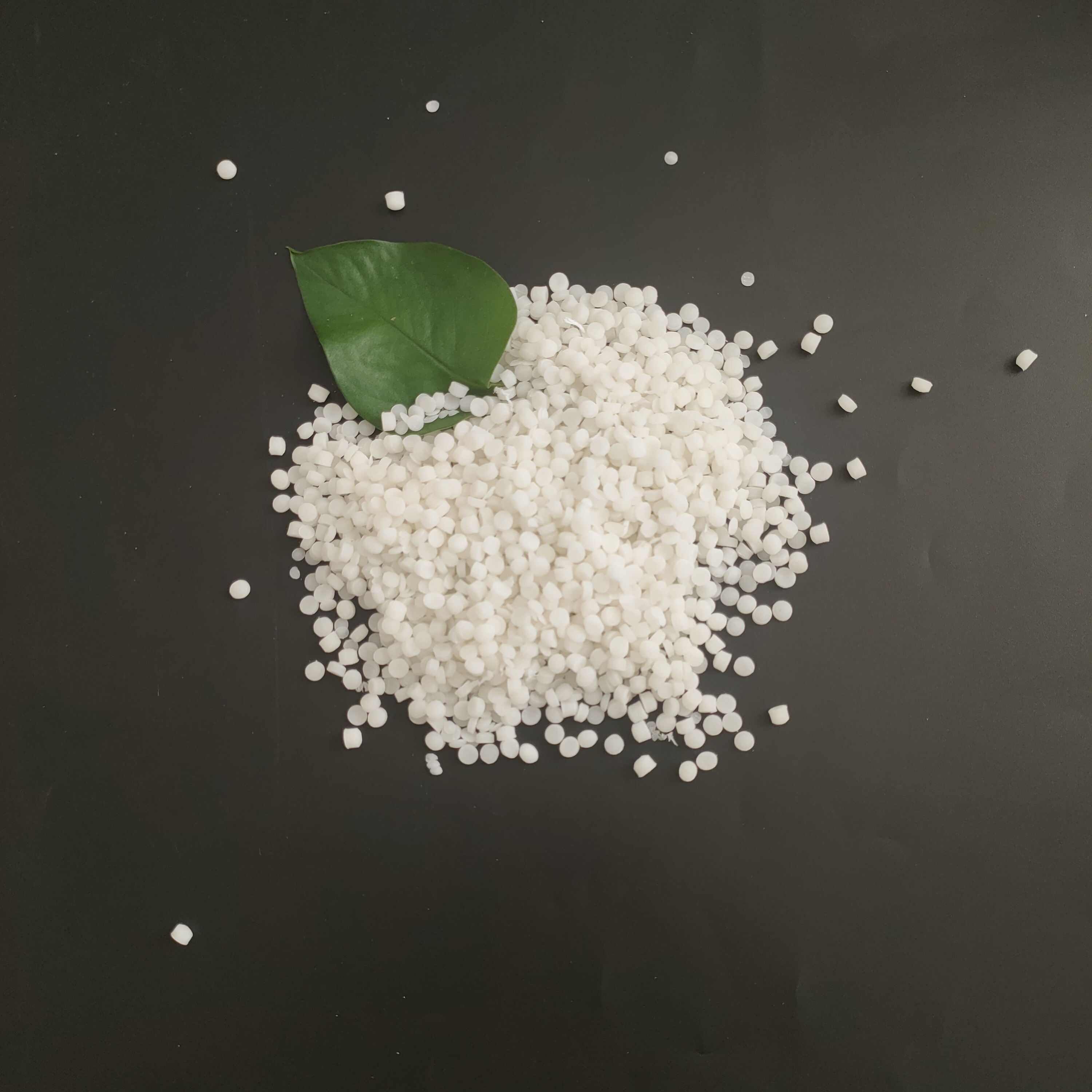 白炭黑母粒